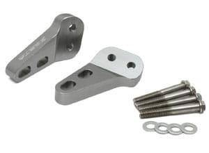 ZETA Montage der Handschützer / Lenker am Regal von vorne