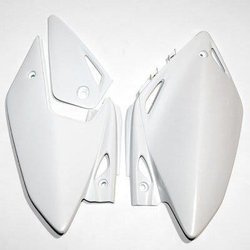 UFO SEITENVERKLEIDUNG HONDA CRF 450X HINTEN '05-'09